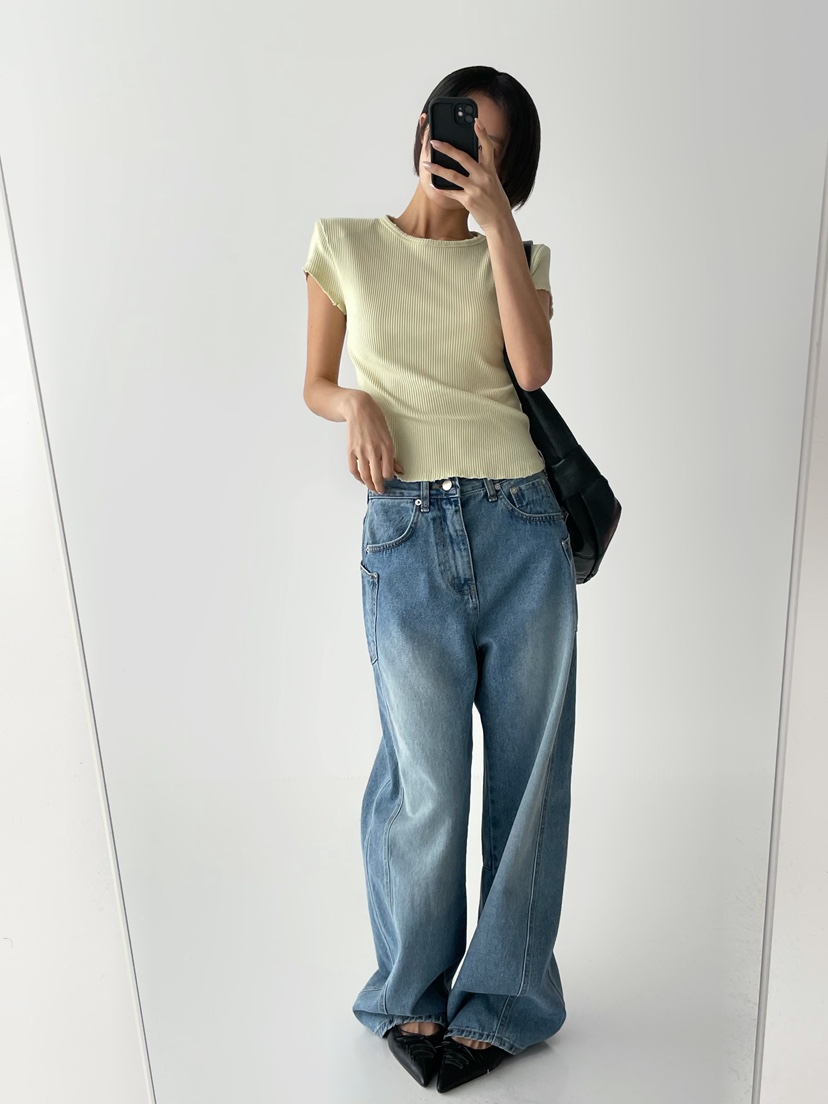 CELEBRITY-A韓國東大門直郵女裝新款26春夏熱賣休閑職業T恤CELEBRITY-AT恤