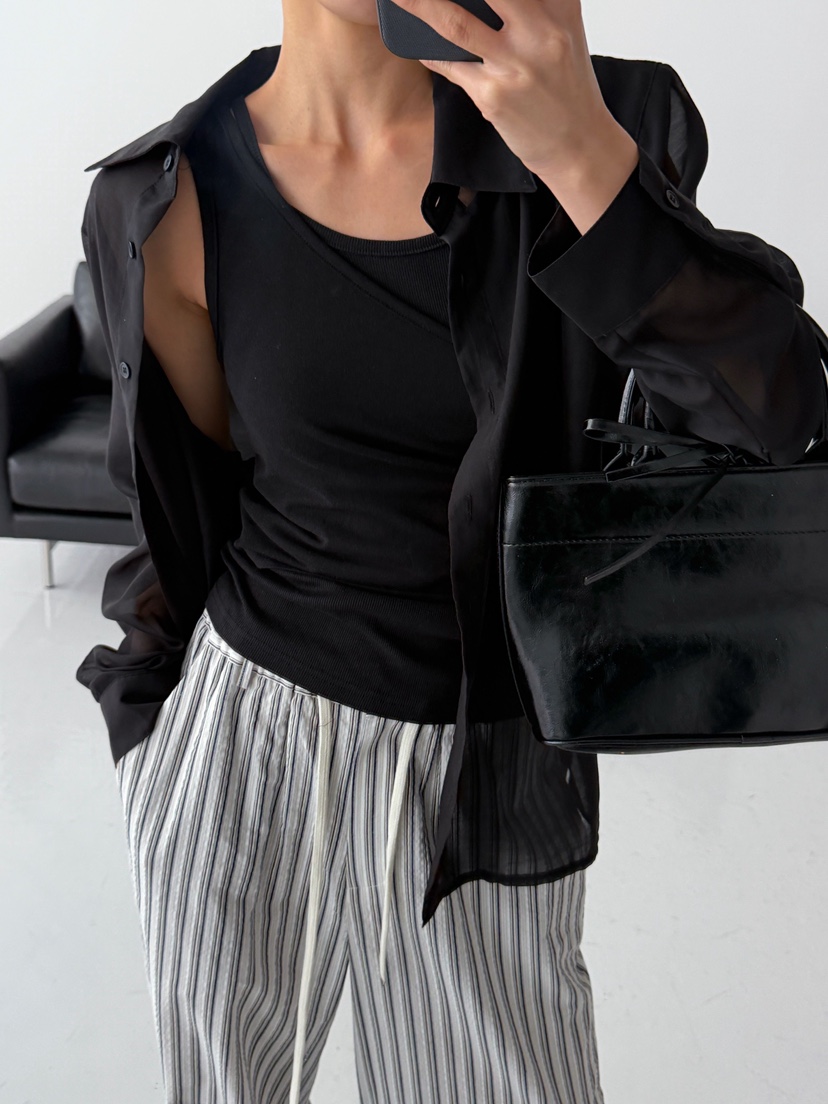 CELEBRITY-A韓國代購女裝新品人氣熱賣時尚職業襯衫蕾絲衫CELEBRITY-A襯衫/蕾絲衫