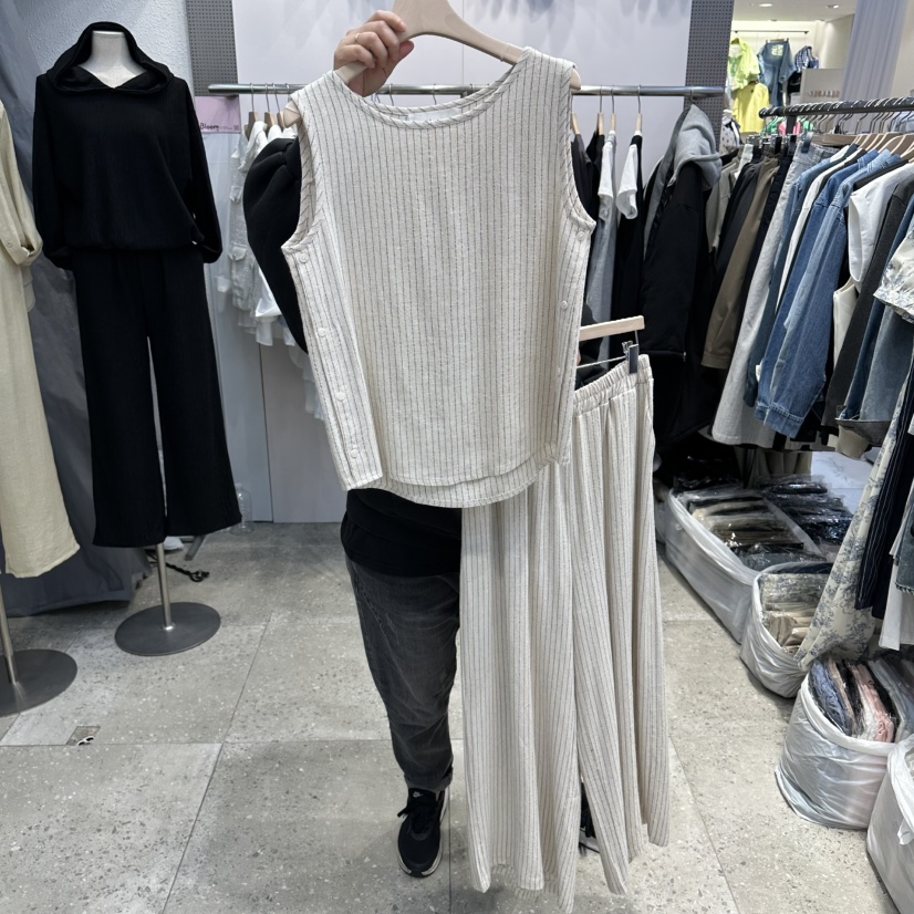 BLOOM韓國代購女裝新品時尚熱賣26春夏套裝兩件套套裝亞麻BLOOM-Q套裝圖色2米色