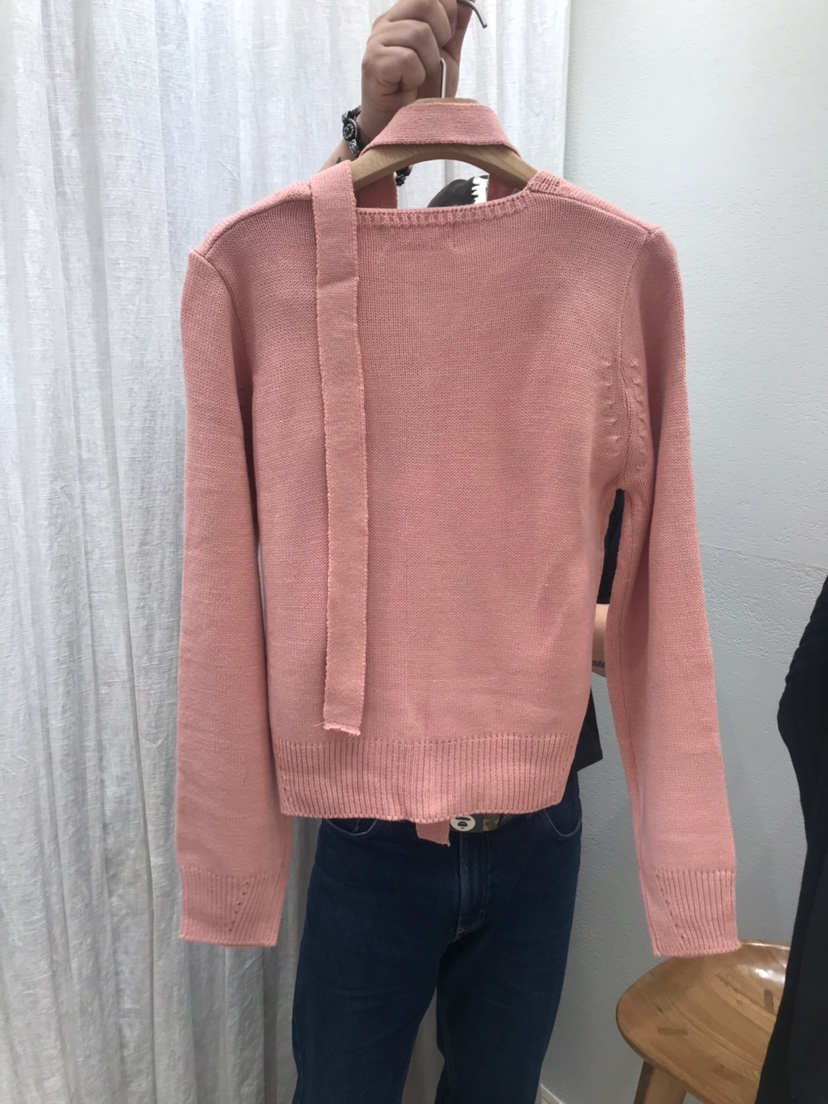 AHOY韓國直郵實拍女裝新品時尚休閑熱賣推薦針織衫含脖帶AHOY針織衫