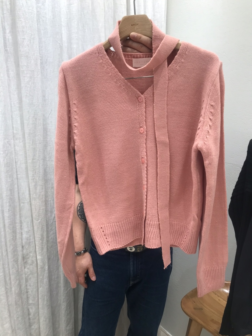 AHOY韓國直郵實拍女裝新品時尚休閑熱賣推薦針織衫含脖帶AHOY針織衫圖色1