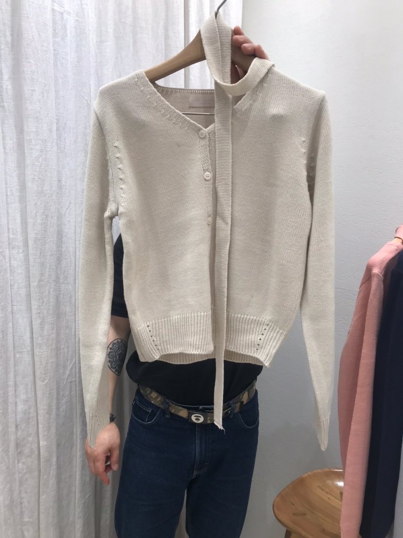 AHOY韓國直郵實拍女裝新品時尚休閑熱賣推薦針織衫含脖帶AHOY針織衫圖色2