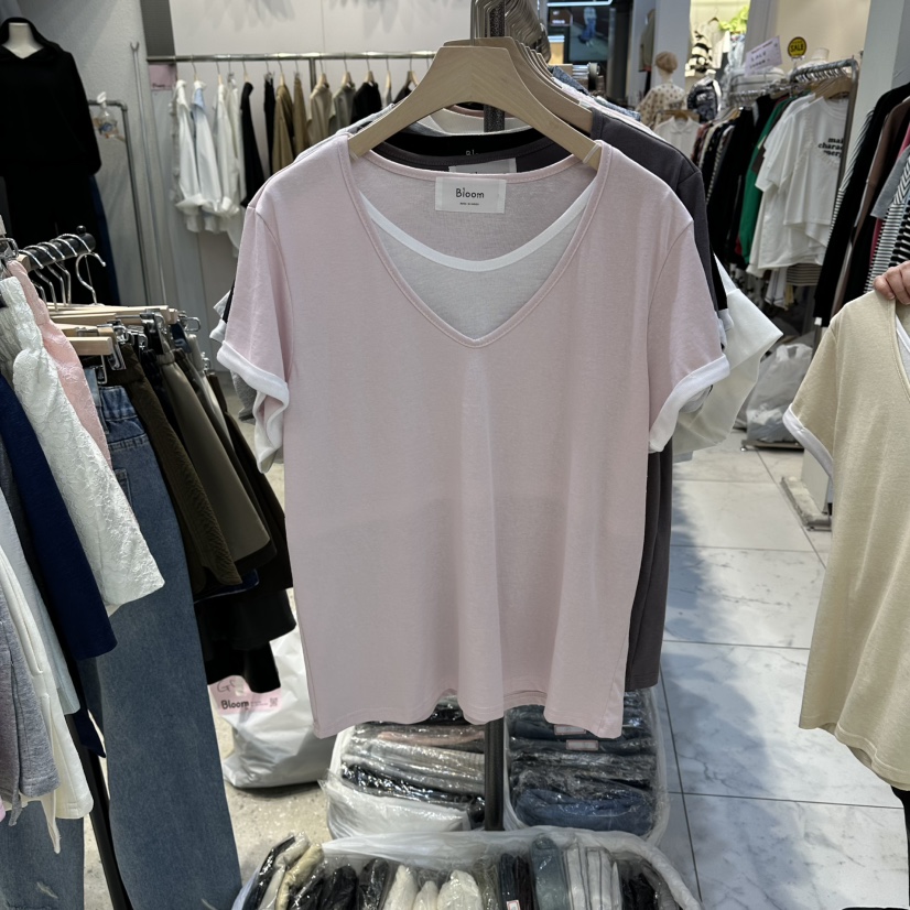 BLOOM韓國代購女士新款推薦熱賣時尚職業人氣T恤假兩件V領BLOOM-QT恤圖色2