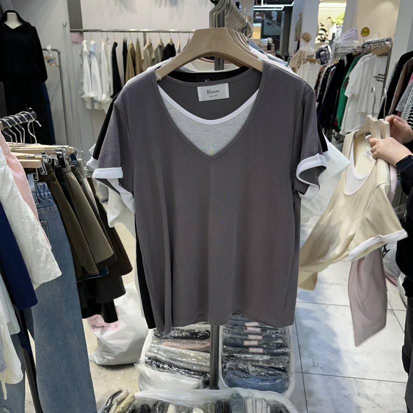 BLOOM韓國代購女士新款推薦熱賣時尚職業人氣T恤假兩件V領BLOOM-QT恤圖色3