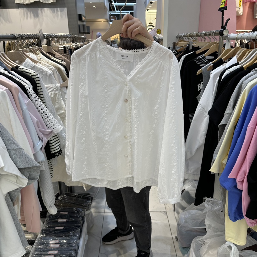 BLOOM韓國東大門直郵女士新品推薦休閑人氣襯衫蕾絲衫刺繡BLOOM-Q襯衫/蕾絲衫圖色1白色