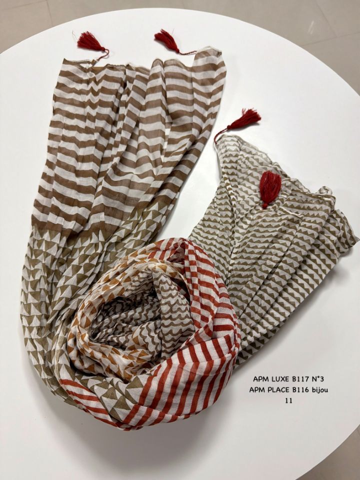 N3東大門直郵女士新款熱賣26春夏休閑真品職業圍巾披肩流蘇N3圍巾/披肩