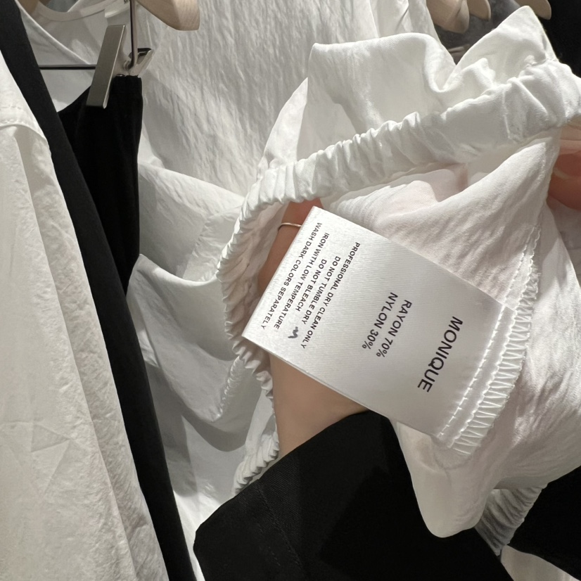 MONIQUE韓國直郵女裝新款推薦人氣熱賣職業休閑襯衫蕾絲衫MONIQUE襯衫/蕾絲衫