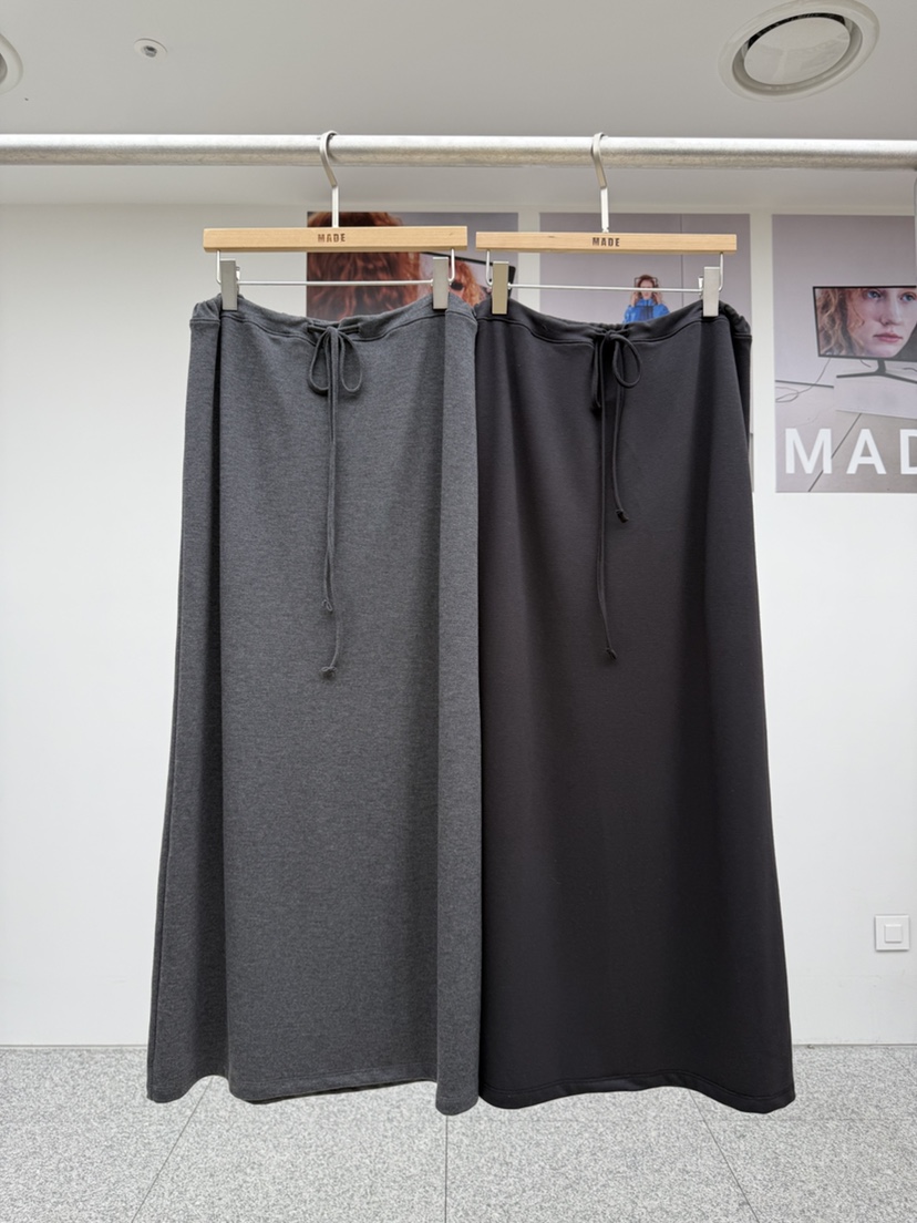 MADE-P韓國直郵女士新款推薦人氣職業時尚熱賣26春夏長裙MADE-P長裙