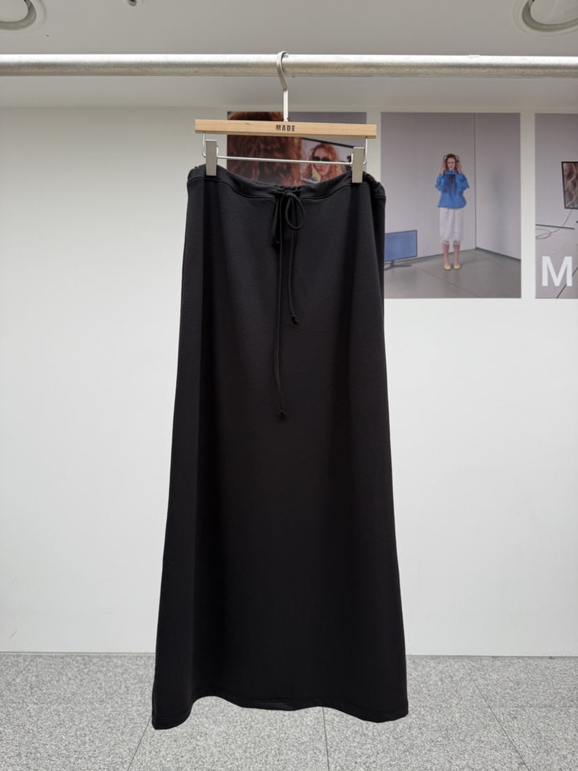 MADE-P韓國直郵女士新款推薦人氣職業時尚熱賣26春夏長裙MADE-P長裙圖色2