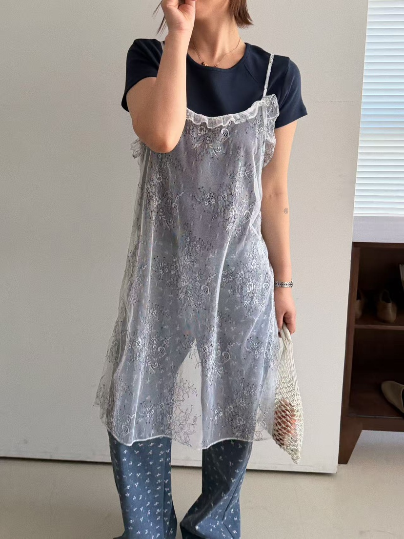 OLI SEOUL韓國直郵實拍女裝新品推薦時尚連衣裙蕾絲開衩OLI SEOUL連衣裙