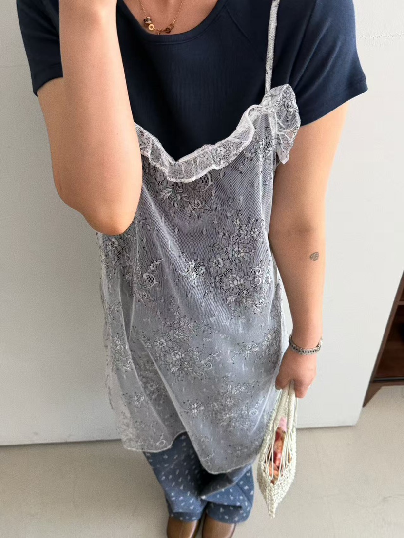 OLI SEOUL韓國直郵實拍女裝新品推薦時尚連衣裙蕾絲開衩OLI SEOUL連衣裙