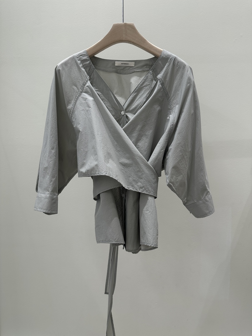 AMY GRACE-A韓國直郵實拍女裝新款人氣推薦時尚襯衫蕾絲衫AMY GRACE-A襯衫/蕾絲衫圖色1