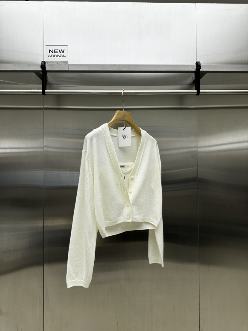 MYDRESS韓國直郵實拍女裝新款時尚人氣推薦職業熱賣針織衫MYDRESS針織衫