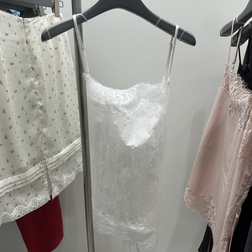 TARABY MOTION韓國直郵女裝新款26春夏職業熱賣吊帶背心TARABY MOTION吊帶/背心圖色1