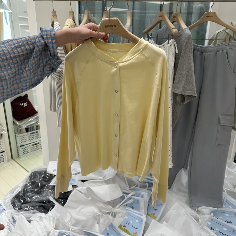 OURMOMENT韓國直郵實拍女裝新款26春夏人氣時尚熱賣針織衫OURMOMENT針織衫圖色2