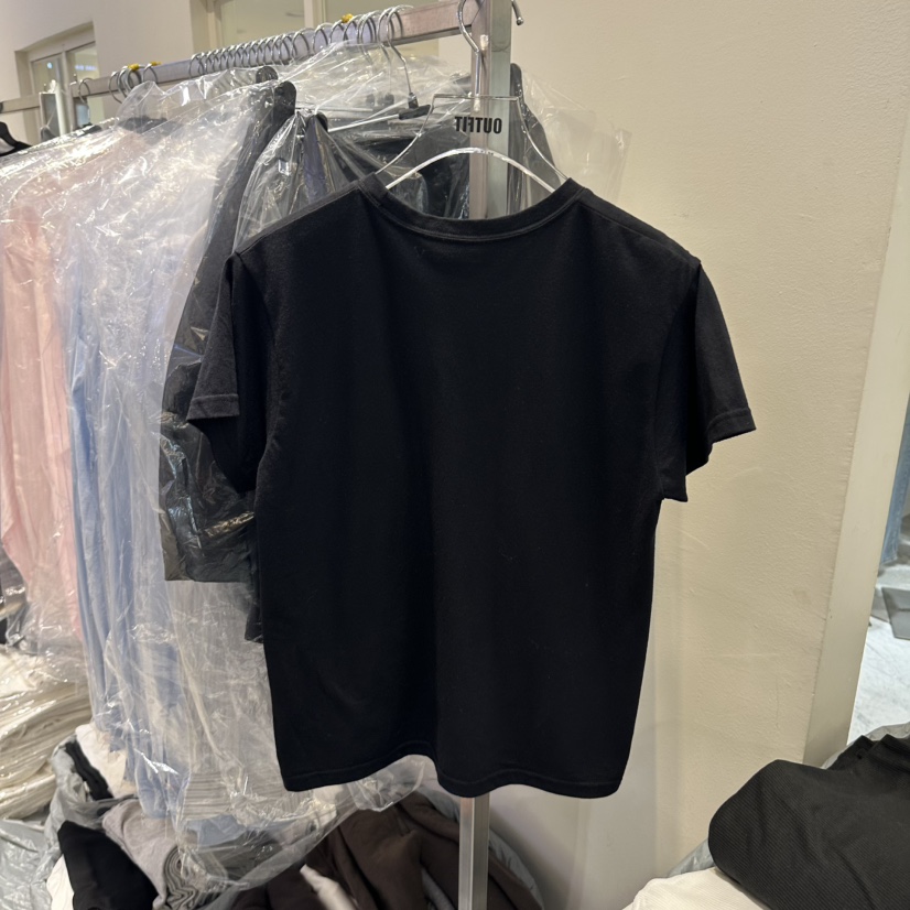 OUTFIT韓國直郵女士新品休閑熱賣26春夏時尚職業推薦人氣T恤OUTFITT恤