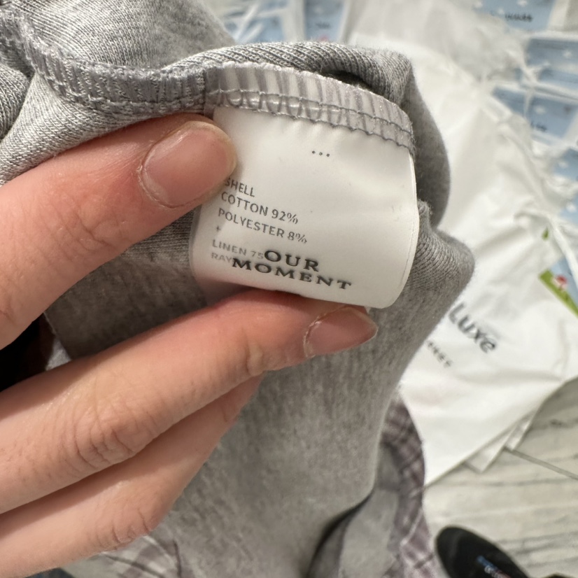 OURMOMENT韓國東大門直郵女士新品休閑熱賣時尚人氣長袖T恤OURMOMENT長袖T恤