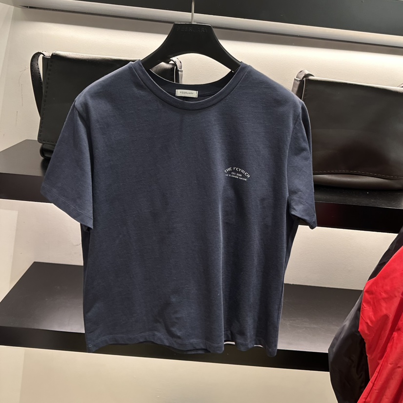 FEBRUARY 11韓國東大門直郵女士新款職業人氣推薦熱賣T恤FEBRUARY 11T恤圖色3