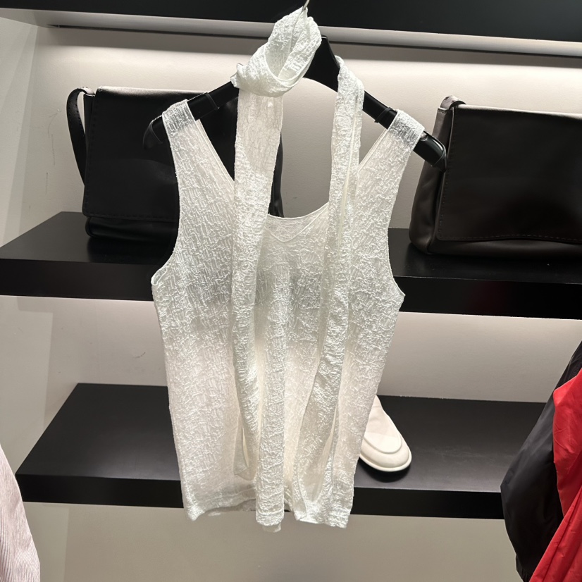 FEBRUARY 11韓國直郵女裝新品推薦熱賣人氣吊帶背心含圍巾FEBRUARY 11吊帶/背心圖色1