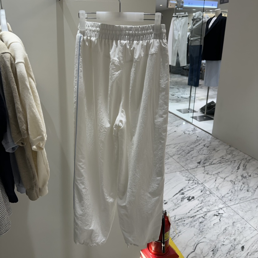 LOW MOMENT韓國東大門直郵女士新款職業推薦休閑時尚休閑褲LOW MOMENT休閑褲