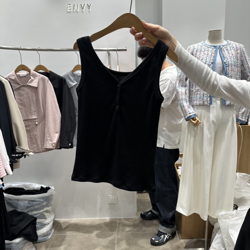 ENVY韓國東大門直郵女士新品熱賣休閑人氣職業吊帶背心紐扣ENVY吊帶/背心圖色4黑色