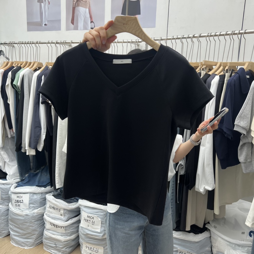 MOI-A韓國直郵女裝新品推薦人氣休閑職業26春夏T恤插肩袖V領MOI-AT恤圖色3