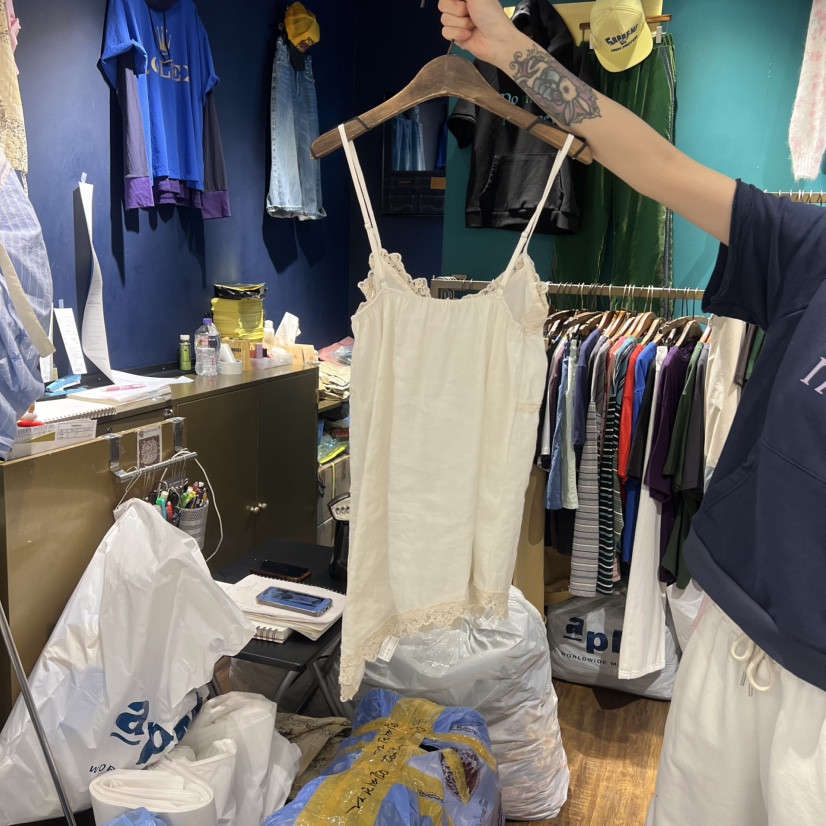 MERCI LINDA韓國直郵女士新品休閑時尚推薦吊帶背心蕾絲MERCI LINDA吊帶/背心