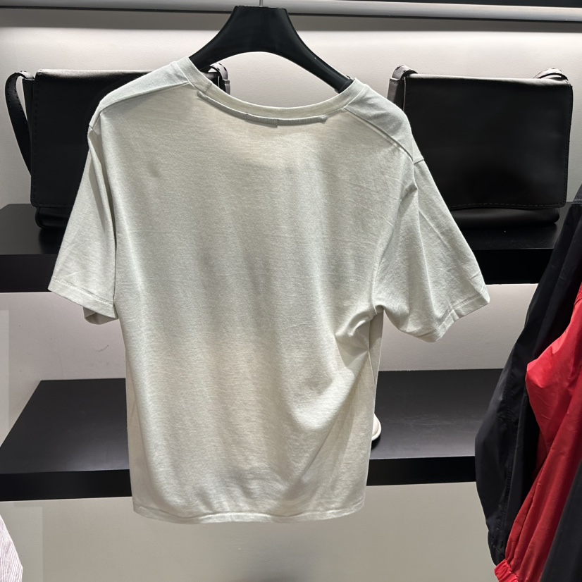 FEBRUARY 11韓國直郵女裝新款人氣休閑熱賣26春夏T恤柔軟FEBRUARY 11T恤