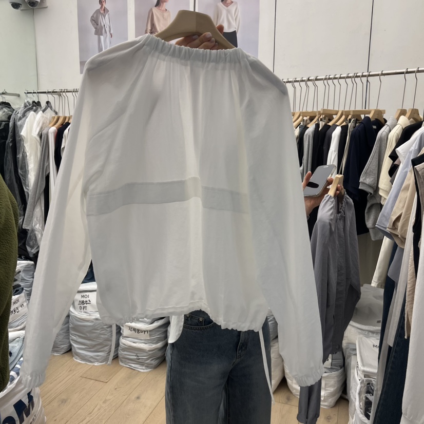 MOI-A韓國直郵實拍女裝新品時尚人氣熱賣休閑夾克褶皺圓領MOI-A夾克