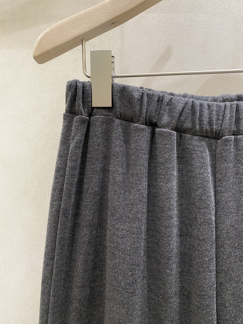 WHO IS SHE韓國直郵實拍女士新品熱賣職業套裝兩件套套裝WHO IS SHE套裝