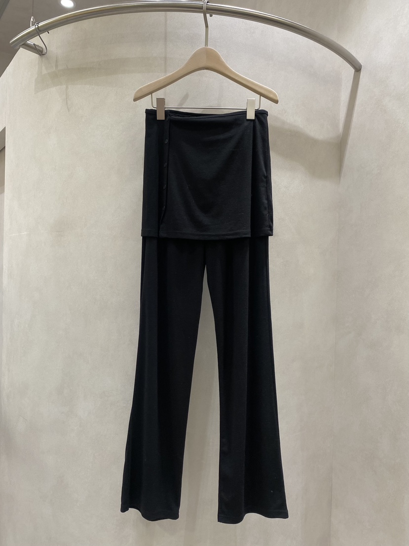 WHO IS SHE韓國直郵實拍女士新品熱賣職業套裝兩件套套裝WHO IS SHE套裝圖色2黑色