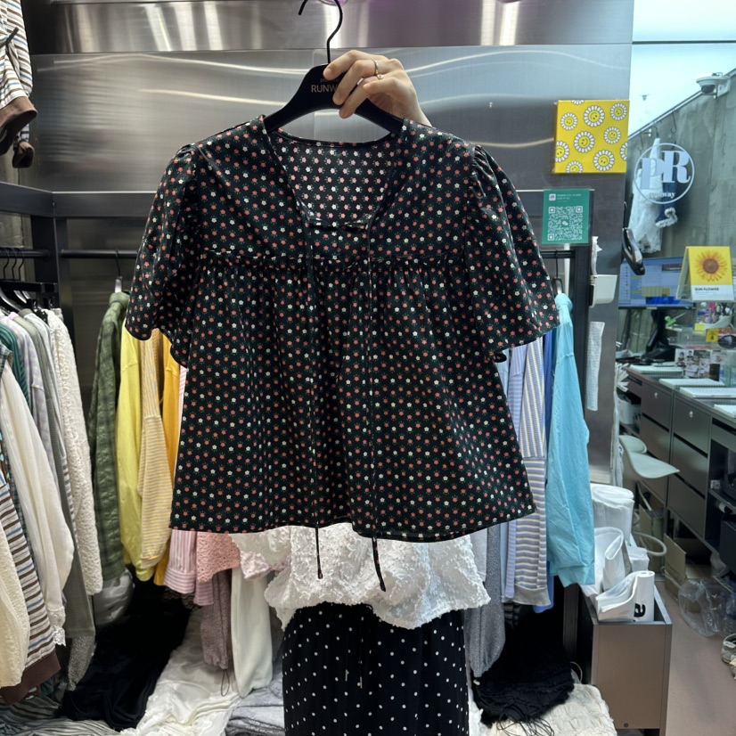 RUNWAY-런웨이韓國東大門直郵女士新款26春夏襯衫蕾絲衫RUNWAY襯衫/蕾絲衫圖色3