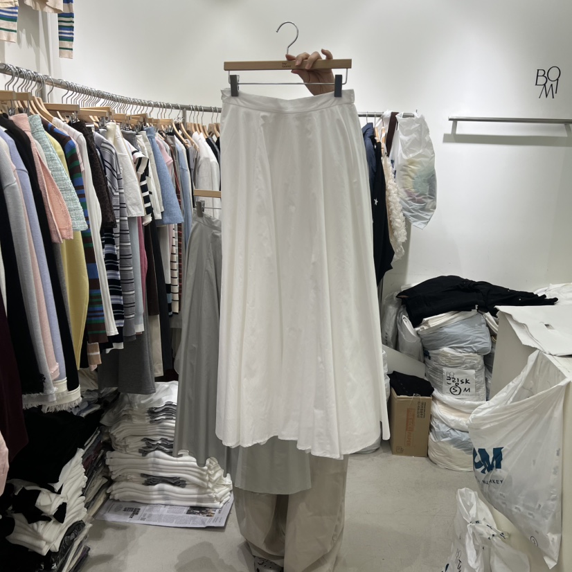 BY BOMI韓國直郵實拍女裝新款人氣熱賣職業推薦時尚長裙BY BOMI長裙圖色1