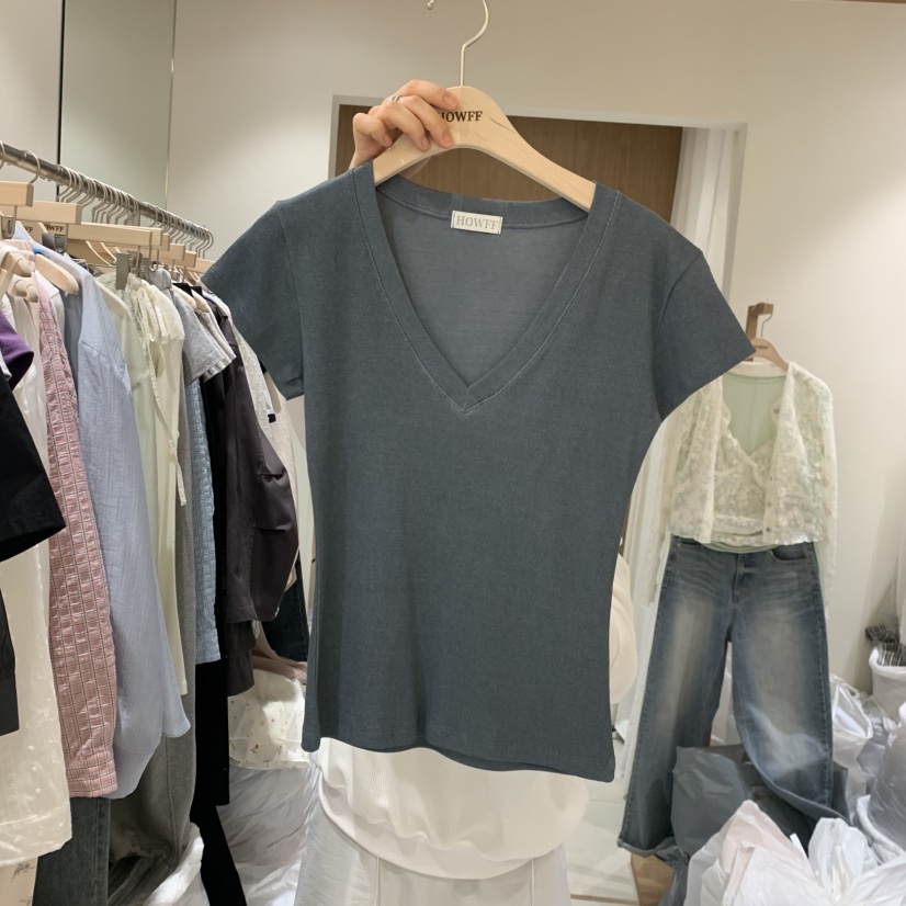 HOWFF韓國直郵女士新品時尚職業26春夏人氣休閑熱賣T恤V領HOWFFT恤圖色2