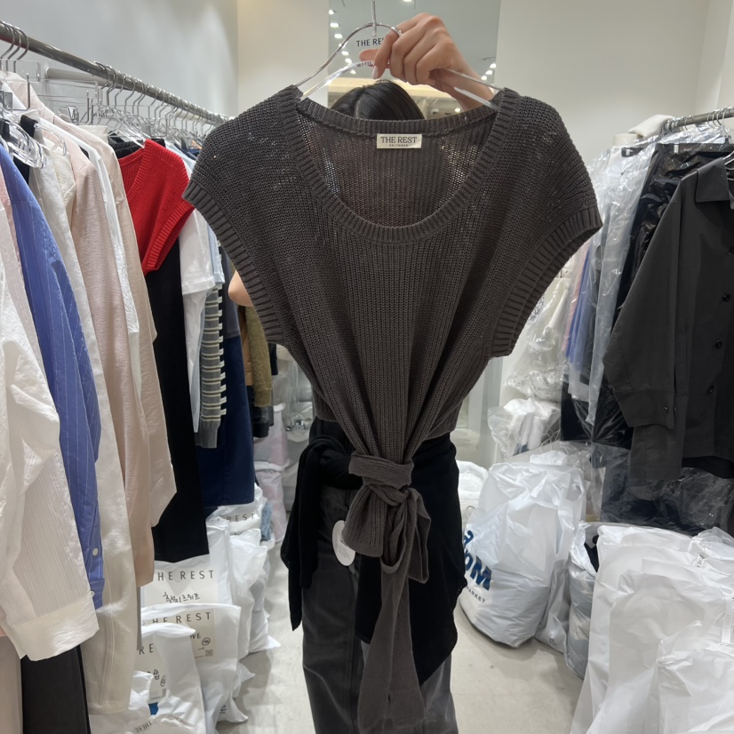 THE REST韓國直郵實拍女士新品時尚推薦人氣職業26春夏T恤THE REST/UNNOEUDT恤圖色1