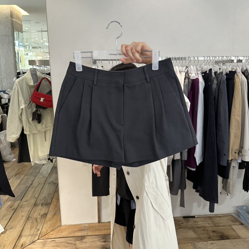 CREAM VILLA韓國代購女裝新款26春夏短褲不含腰帶CREAMVILLA短褲圖色1墨色
