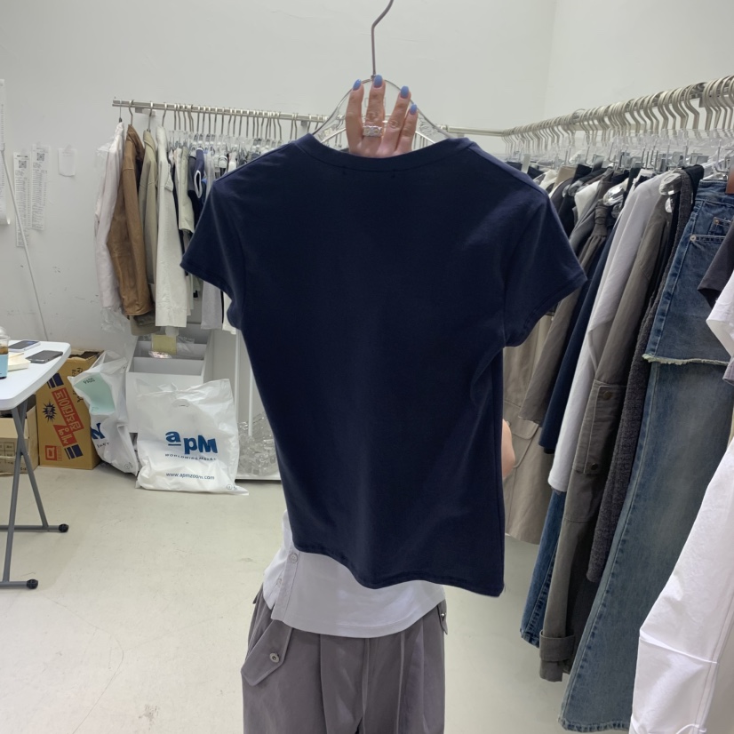 PADO韓國代購女裝新款推薦時尚休閑職業26春夏T恤V領紐扣PADOT恤