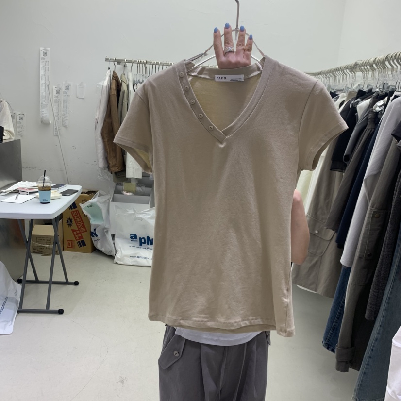 PADO韓國代購女裝新款推薦時尚休閑職業26春夏T恤V領紐扣PADOT恤圖色1