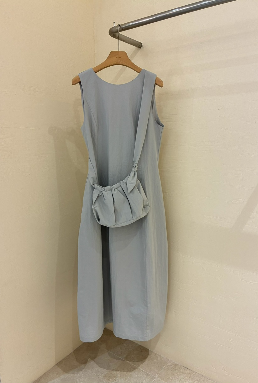 MUSE-P韓國直郵女裝新款時尚休閑熱賣推薦職業連衣裙迷你包MUSE-P連衣裙圖色1