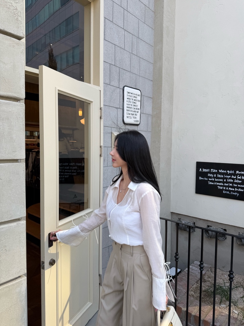 LAVIEU韓國代購女裝新品真品熱賣時尚推薦襯衫蕾絲衫系帶LAVIEU襯衫/蕾絲衫