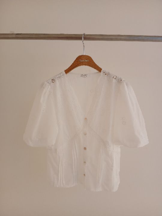 FEMME韓國代購女士新款人氣職業26春夏熱賣襯衫蕾絲衫褶裥FEMME襯衫/蕾絲衫圖色2