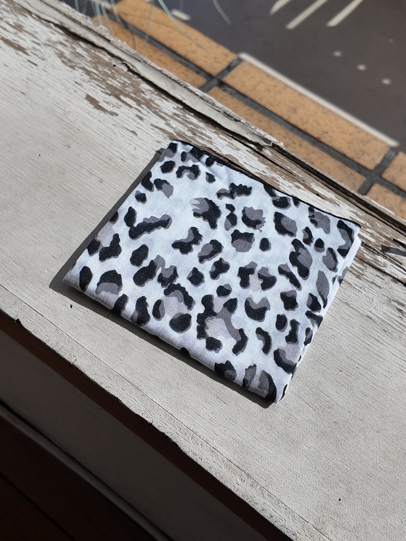 NICEALICE韓國代購女裝新款真品時尚職業圍巾披肩豹紋棉質NICEALICE圍巾/披肩