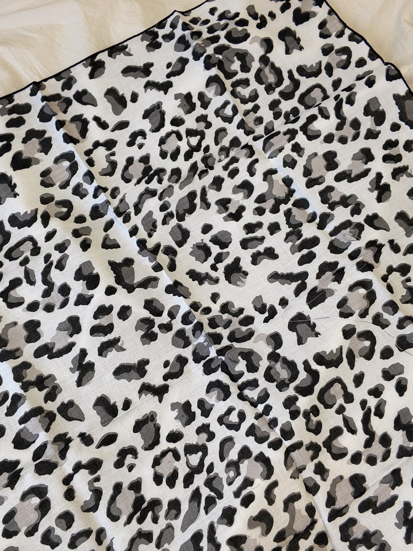 NICEALICE韓國代購女裝新款真品時尚職業圍巾披肩豹紋棉質NICEALICE圍巾/披肩