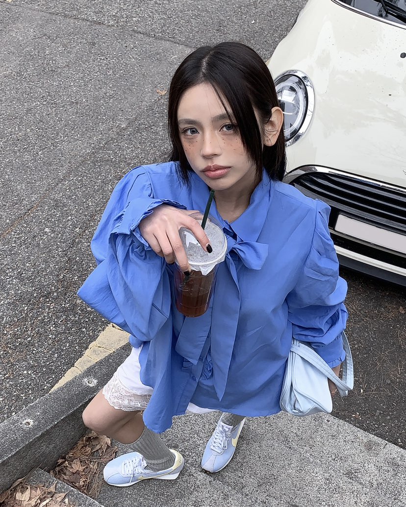 LIVE AID-P韓國直郵實拍女士新品休閑襯衫蕾絲衫含領帶系帶LIVE AID-P襯衫/蕾絲衫