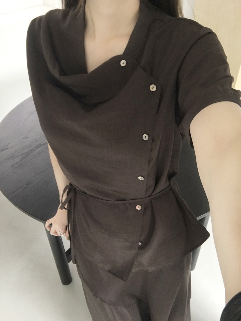 LEGACY韓國東大門代購女裝新品職業時尚襯衫蕾絲衫含腰繩LEGACY襯衫/蕾絲衫