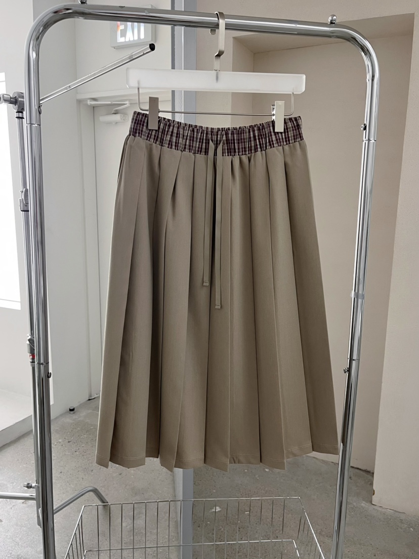 J CRANE-A韓國東大門代購女士新品熱賣26春夏長裙格子褶裥J CRANE長裙圖色2