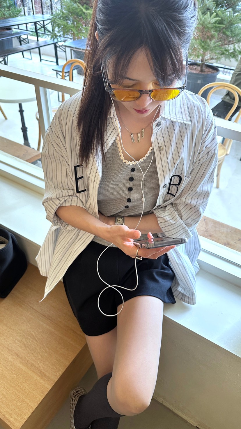 GENTLE B/LOVENTINA韓國直郵女裝新款職業襯衫蕾絲衫貼花GENTLE B/LOVENTINA襯衫/蕾絲衫