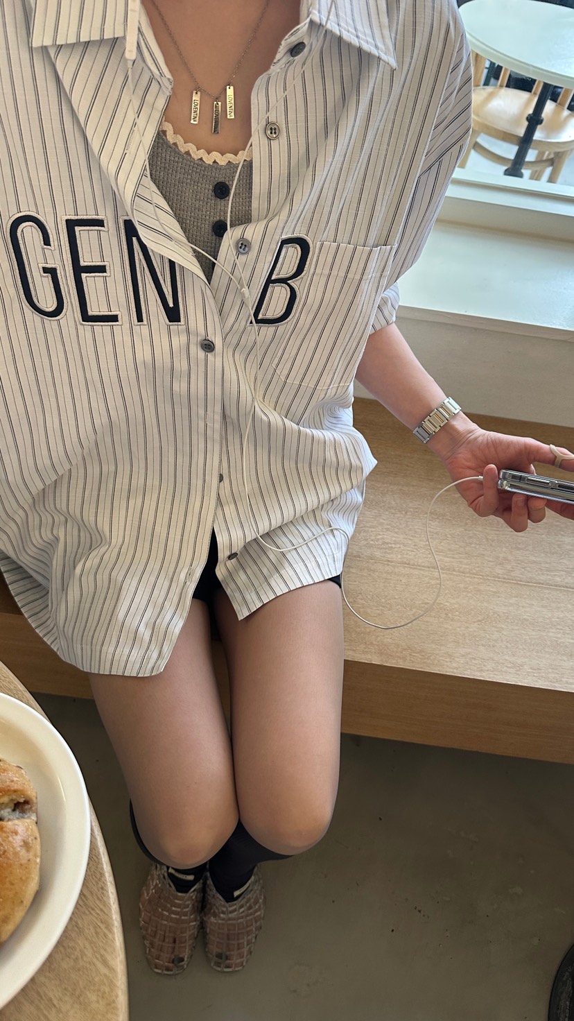 GENTLE B/LOVENTINA韓國直郵女裝新款職業襯衫蕾絲衫貼花GENTLE B/LOVENTINA襯衫/蕾絲衫