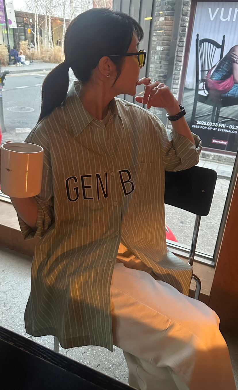 GENTLE B/LOVENTINA韓國直郵女裝新款職業襯衫蕾絲衫貼花GENTLE B/LOVENTINA襯衫/蕾絲衫