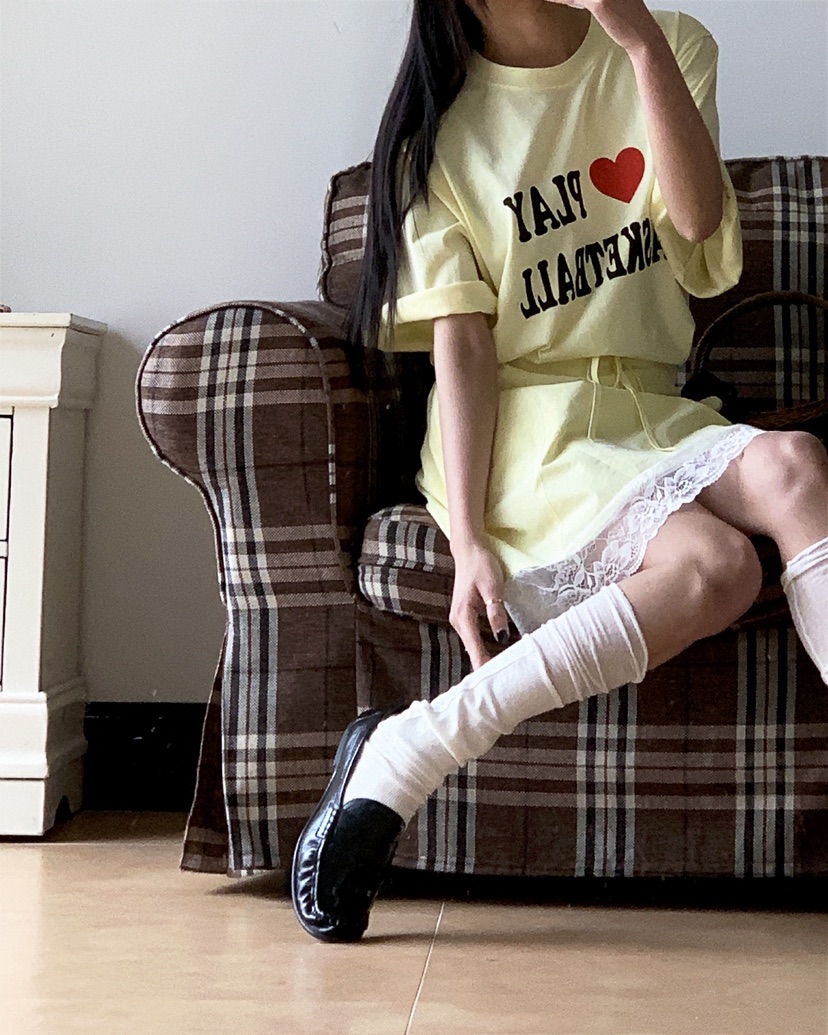 LIVE AID-P韓國直郵實拍女裝新品人氣26春夏時尚推薦T恤LIVE AID-PT恤